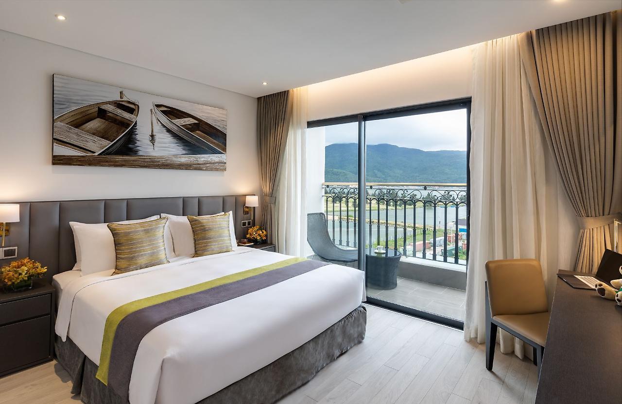 Отель Citadines Blue Cove Danang Экстерьер фото